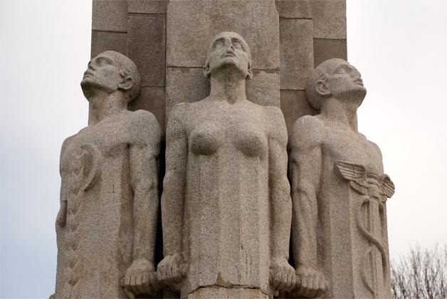 Monumento ao Esforço Colonizador Português - Estátuas, Esculturas e Fontes
