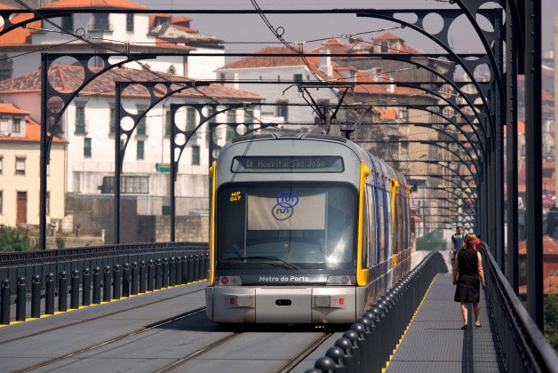 Metro do Porto - Empresas de Transporte