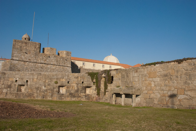 Fortress S. João Baptista - Monuments