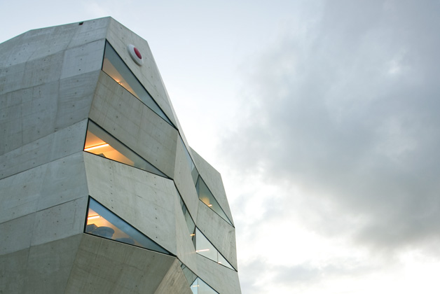Vodafone Building - Monuments