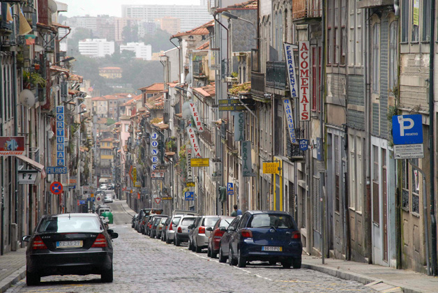 Rua do Almada (street) - Roads and squares