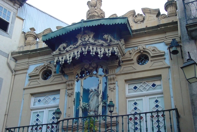Nossa Senhora da Silva Chapel - Monuments
