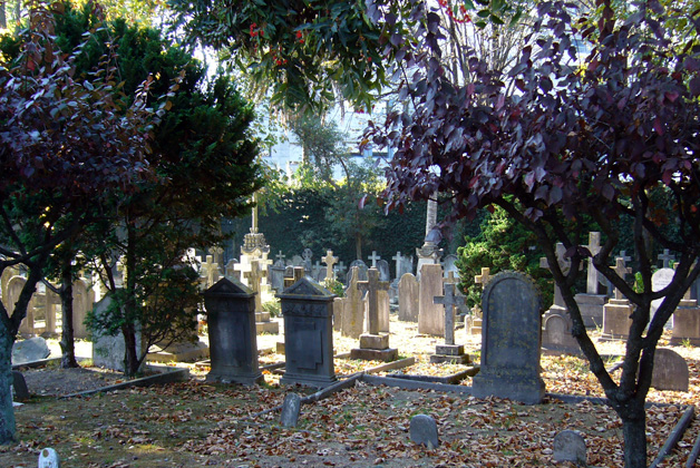 Cemitério dos Ingleses - Monumentos