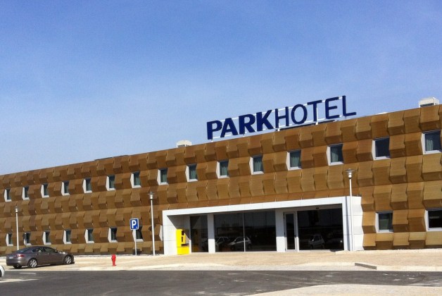 Park Hotel Porto Aeroporto - Hotels