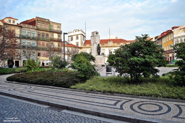 Praça Carlos Alberto  - Roads and squares