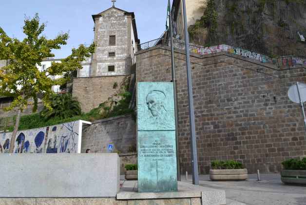 Busto Duque da Ribeira  - Statues, Sculptures & Fountains