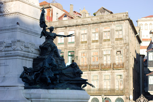 Monumento ao Infante D. Henrique - Estátuas, Esculturas e Fontes