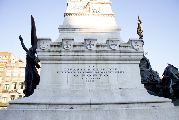 Monumento ao Infante D. Henrique - Estátuas, Esculturas e Fontes